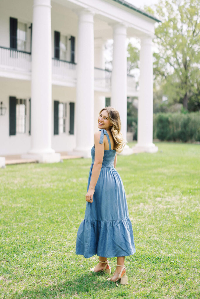 Senior pictures at UL Alumni Center, photographed by Morgan Alysse Photography