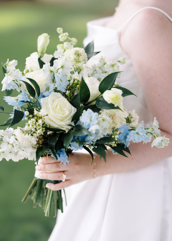 Bridal portrait at Olivia and Landon's Oak Crossing Wedding in Lake Charles, LA, photographed by Morgan Alysse Photography.