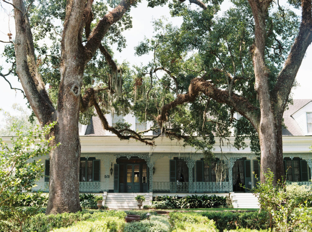  Portrait of the plantation home| Photos of The Myrtles Plantation in Saint Francisville, LA, photographed by Morgan Alysse Photography.