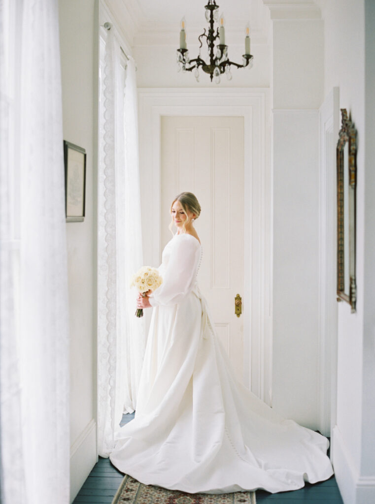 Bridal portrait photo at Arlington Mansion taken by Morgan Alysse Photography