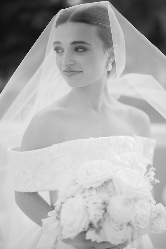 Editorial-style bridal portraits at Greenwood Plantation in Louisiana.